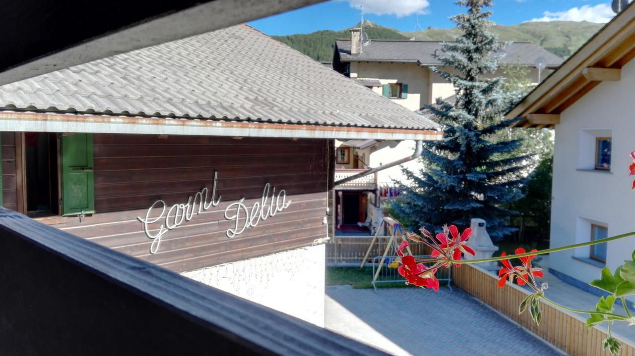 Garni Delia Hotell Livigno Exteriör bild